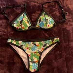 Cupshe toucan bikini